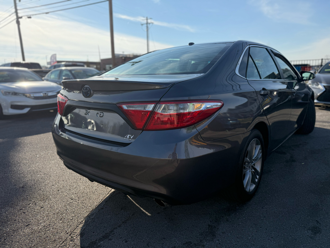 Toyota Camry Hybrid XLE 2015