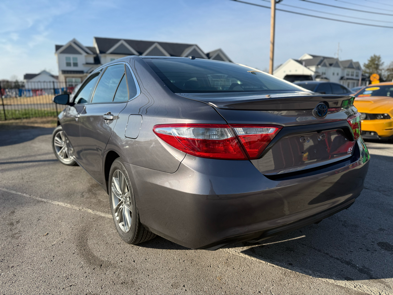 Toyota Camry Hybrid XLE 2015