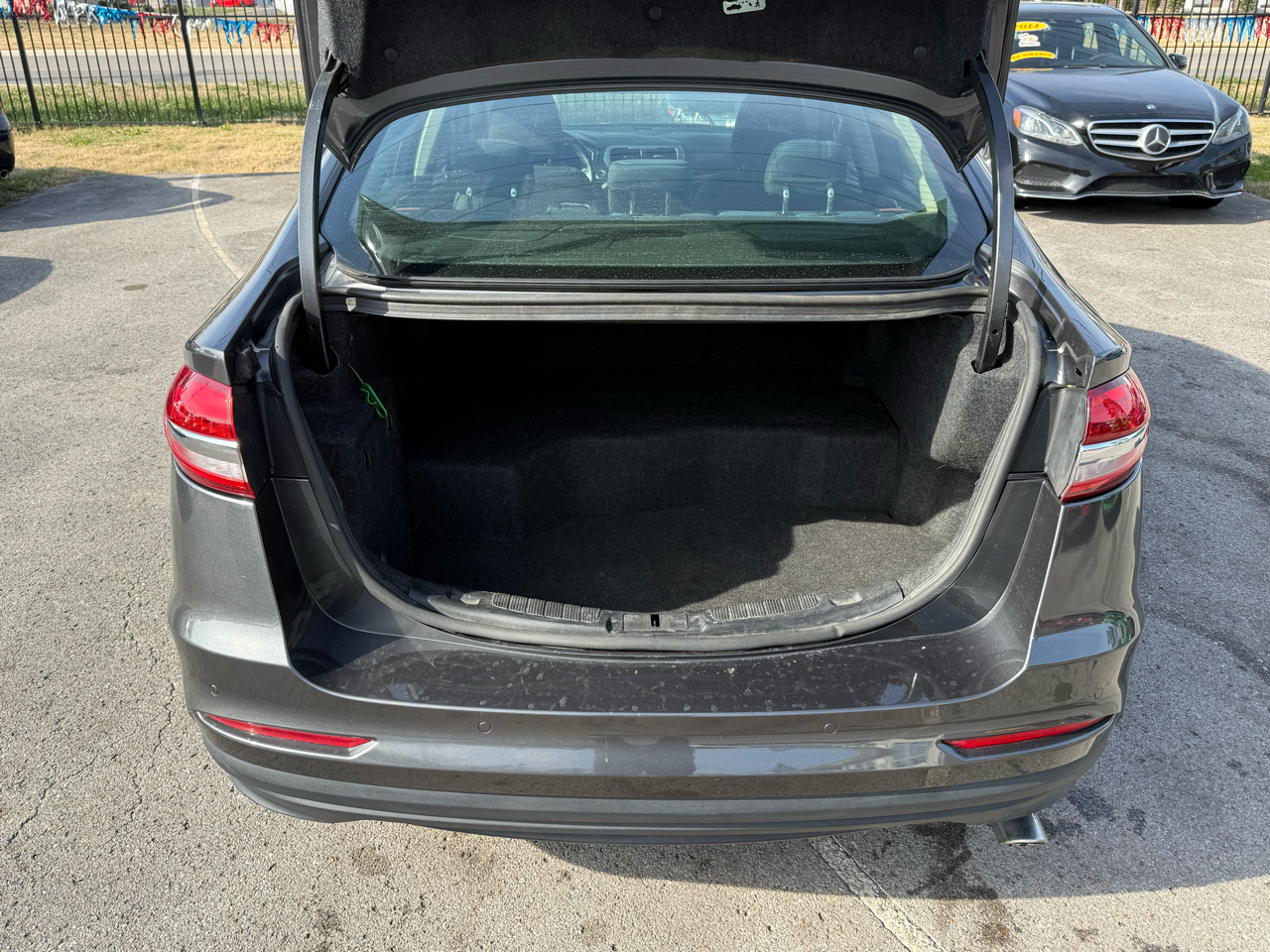 Ford Fusion Hybrid SE 2018