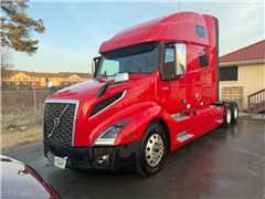 2023 Volvo VNL 