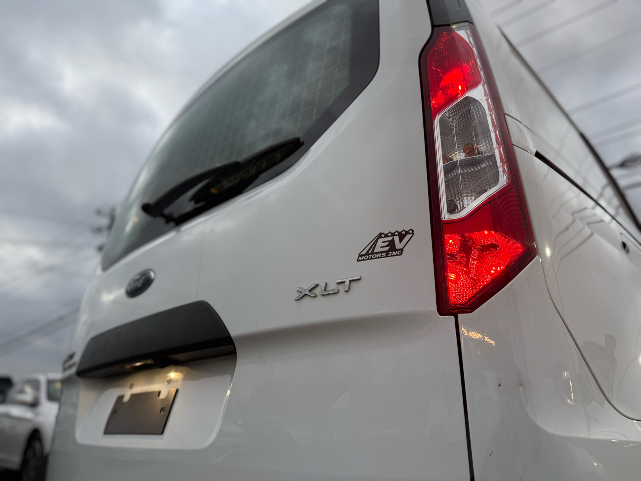 Ford Transit Connect Cargo Van XLT LWB 2022