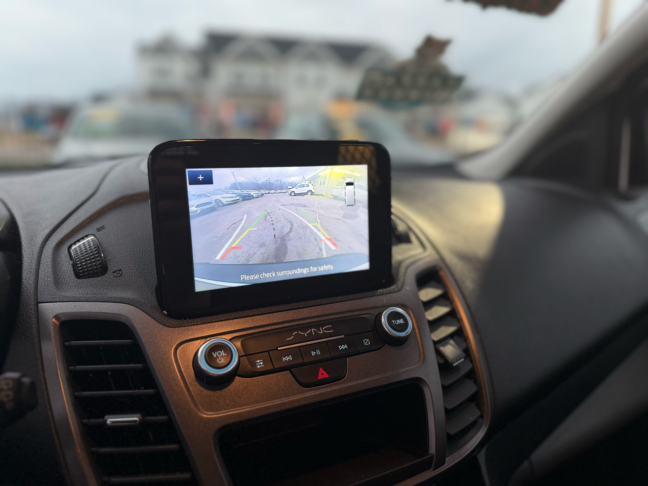 Ford Transit Connect Cargo Van XLT LWB 2022