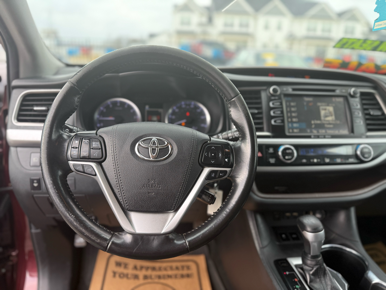 Toyota Highlander LE Plus FWD V6 2019