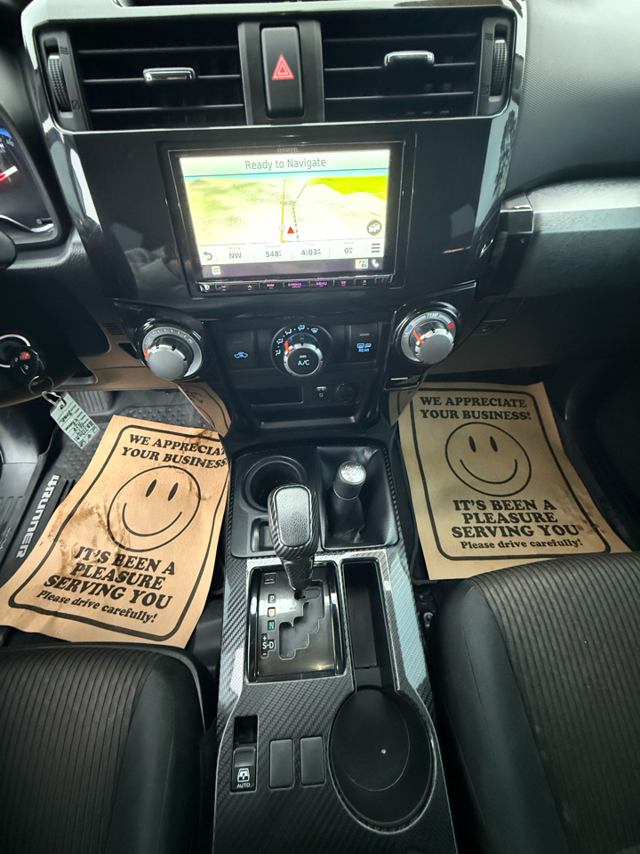 Toyota 4Runner SR5 4WD 2017