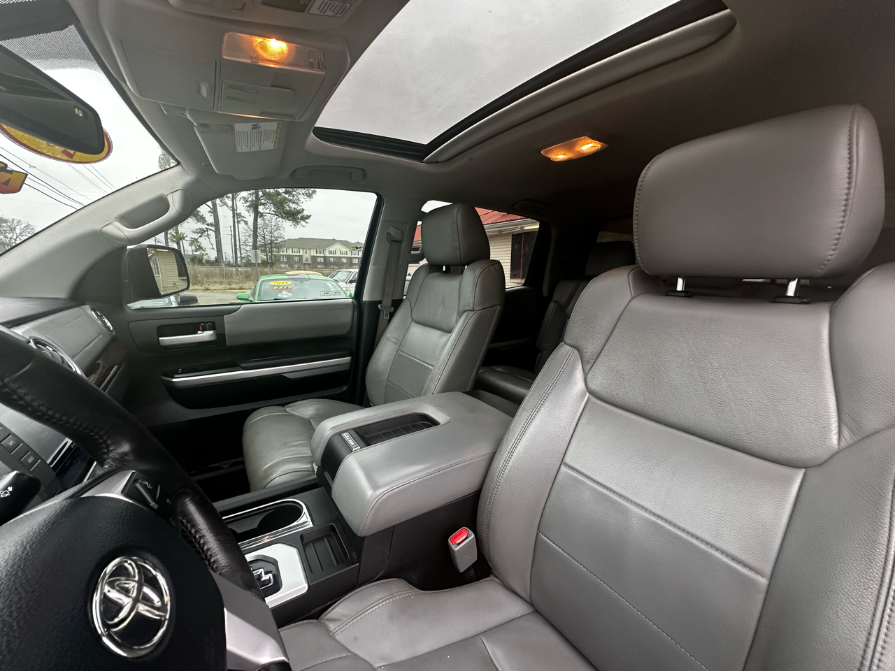 Toyota Tundra Limited 5.7L FFV CrewMax 4WD 2014