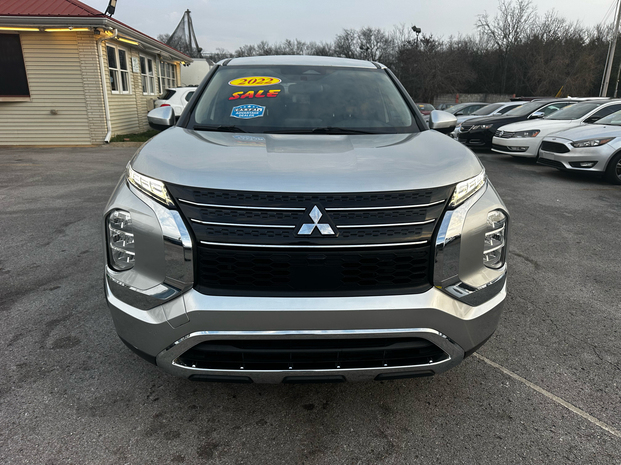 Mitsubishi Outlander ES 2WD 2022