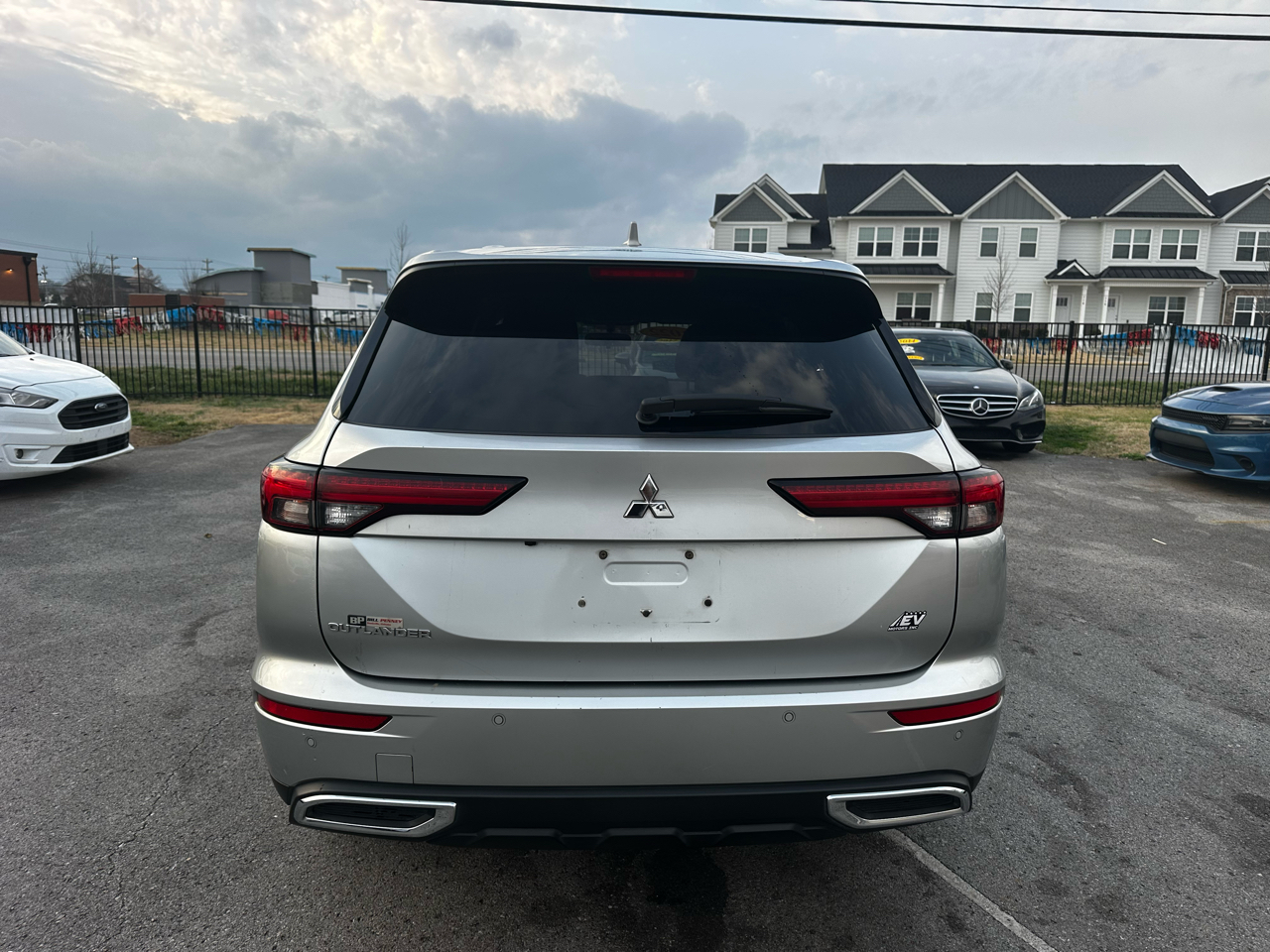 Mitsubishi Outlander ES 2WD 2022