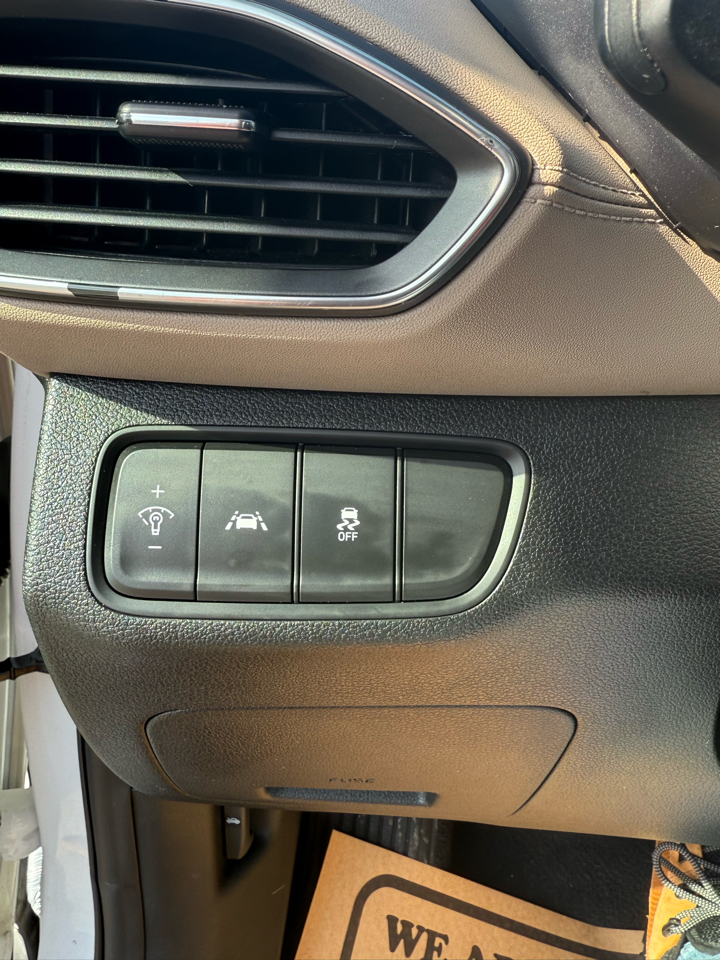 Hyundai Santa Fe SE 2.4 2020