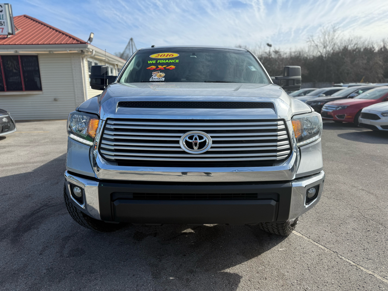 Toyota Tundra Limited 5.7L FFV CrewMax 4WD 2016
