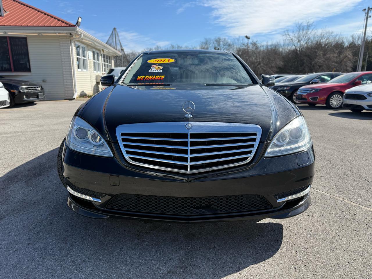 Mercedes-Benz S-Class S550 2013