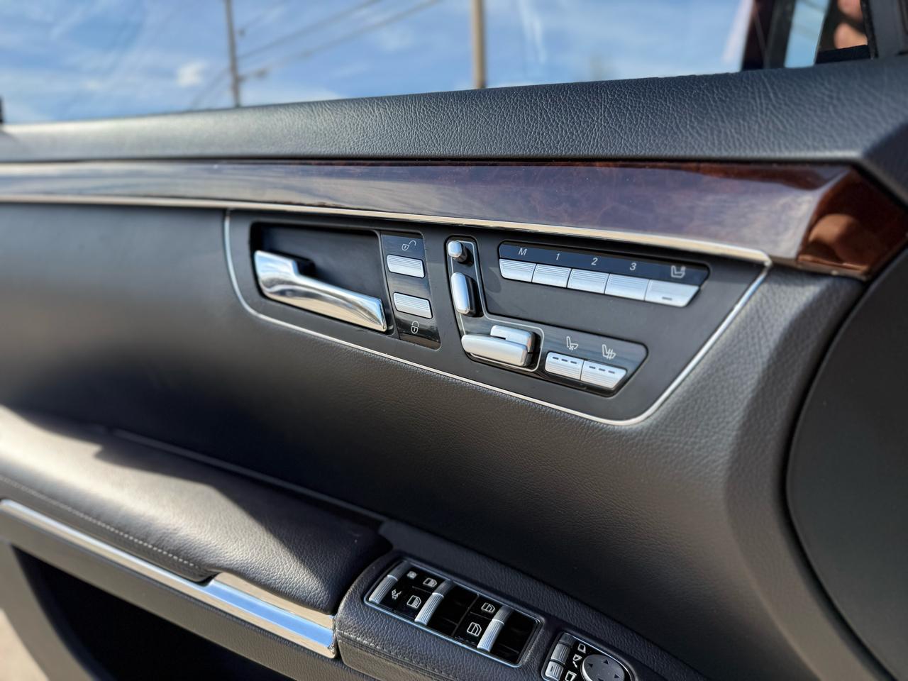 Mercedes-Benz S-Class S550 2013