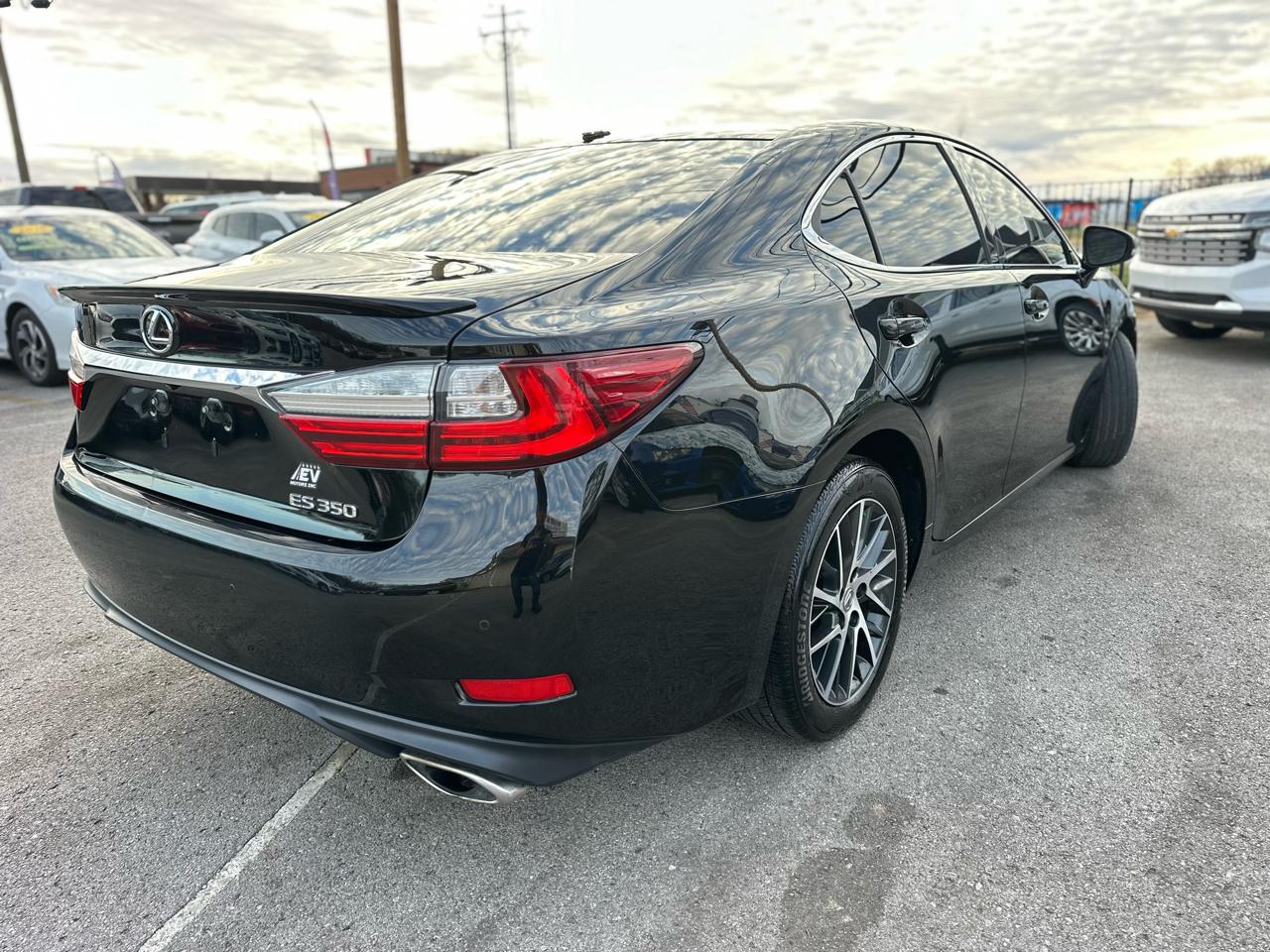 Lexus ES 350 Sedan 2016