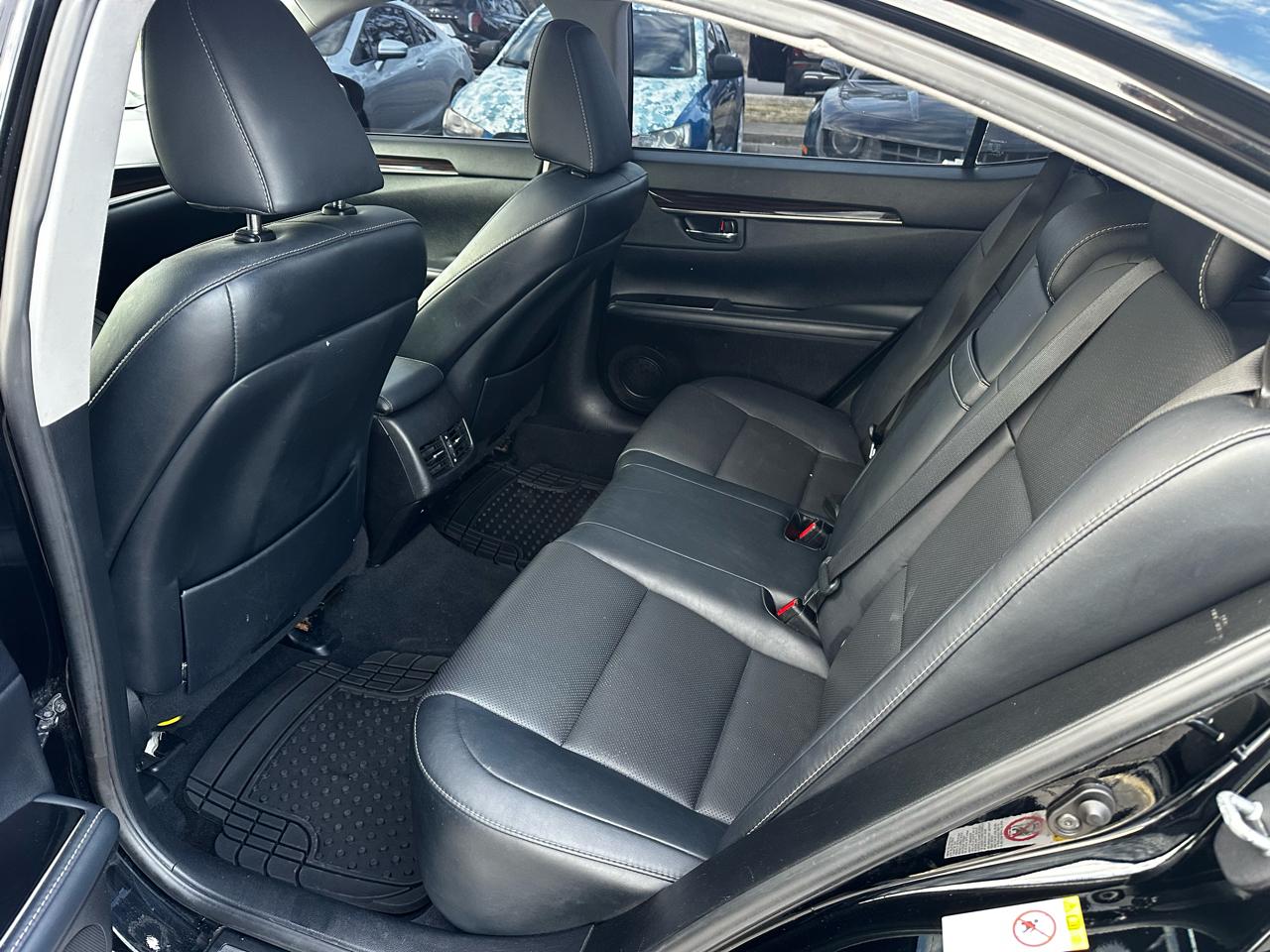 Lexus ES 350 Sedan 2016