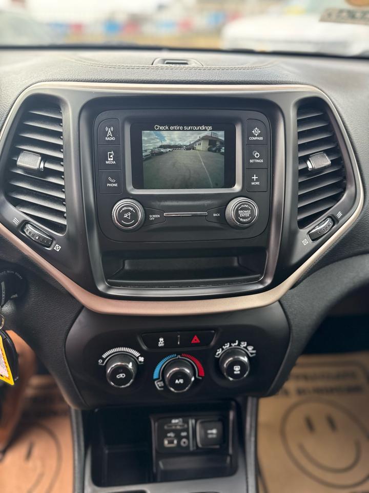 Jeep Cherokee Latitude FWD 2018