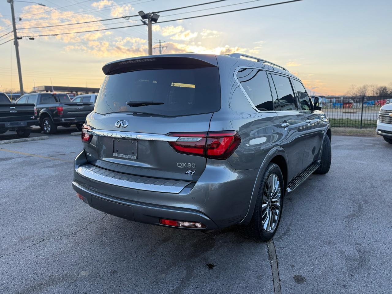 Infiniti QX80 Limited 4WD 2019