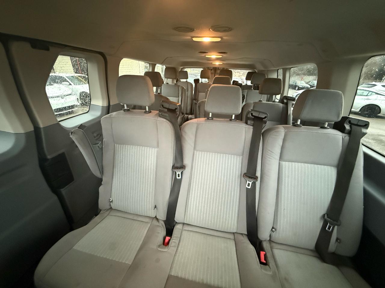 Ford Transit 350 Wagon Low Roof XLT 60/40 Pass. 148-in. WB 2017