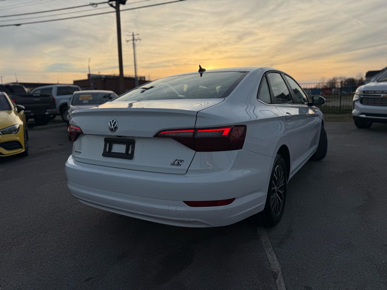 Volkswagen Jetta 1.4T S 8A 2021