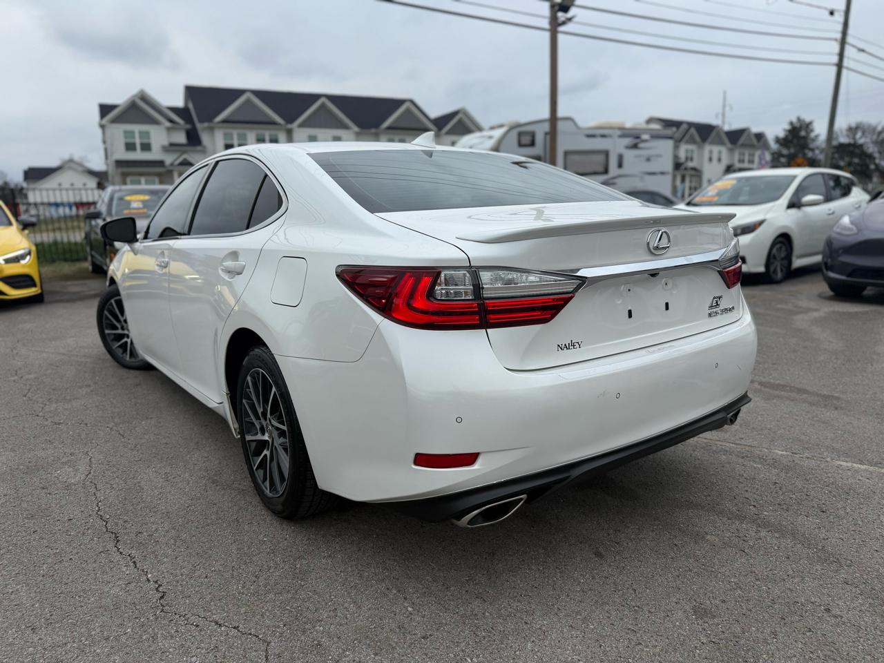 Lexus ES 350 Sedan 2017