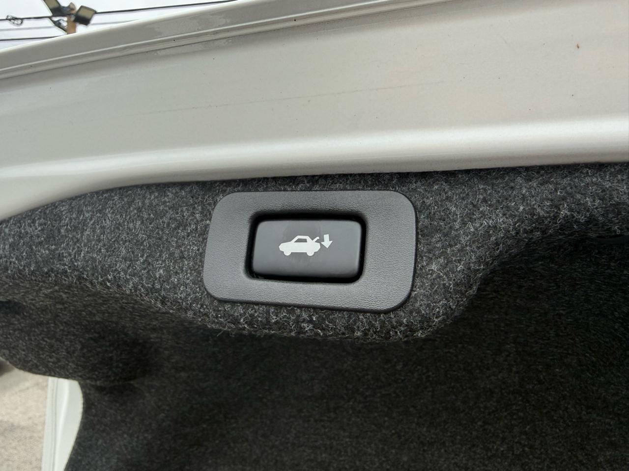 Lexus ES 350 Sedan 2017