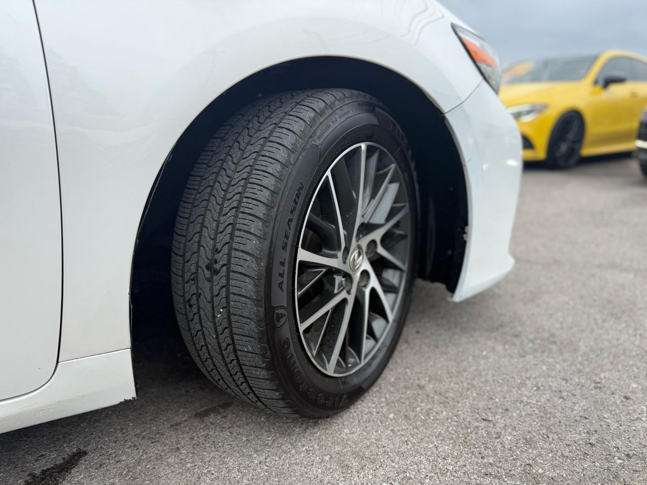 Lexus ES 350 Sedan 2017