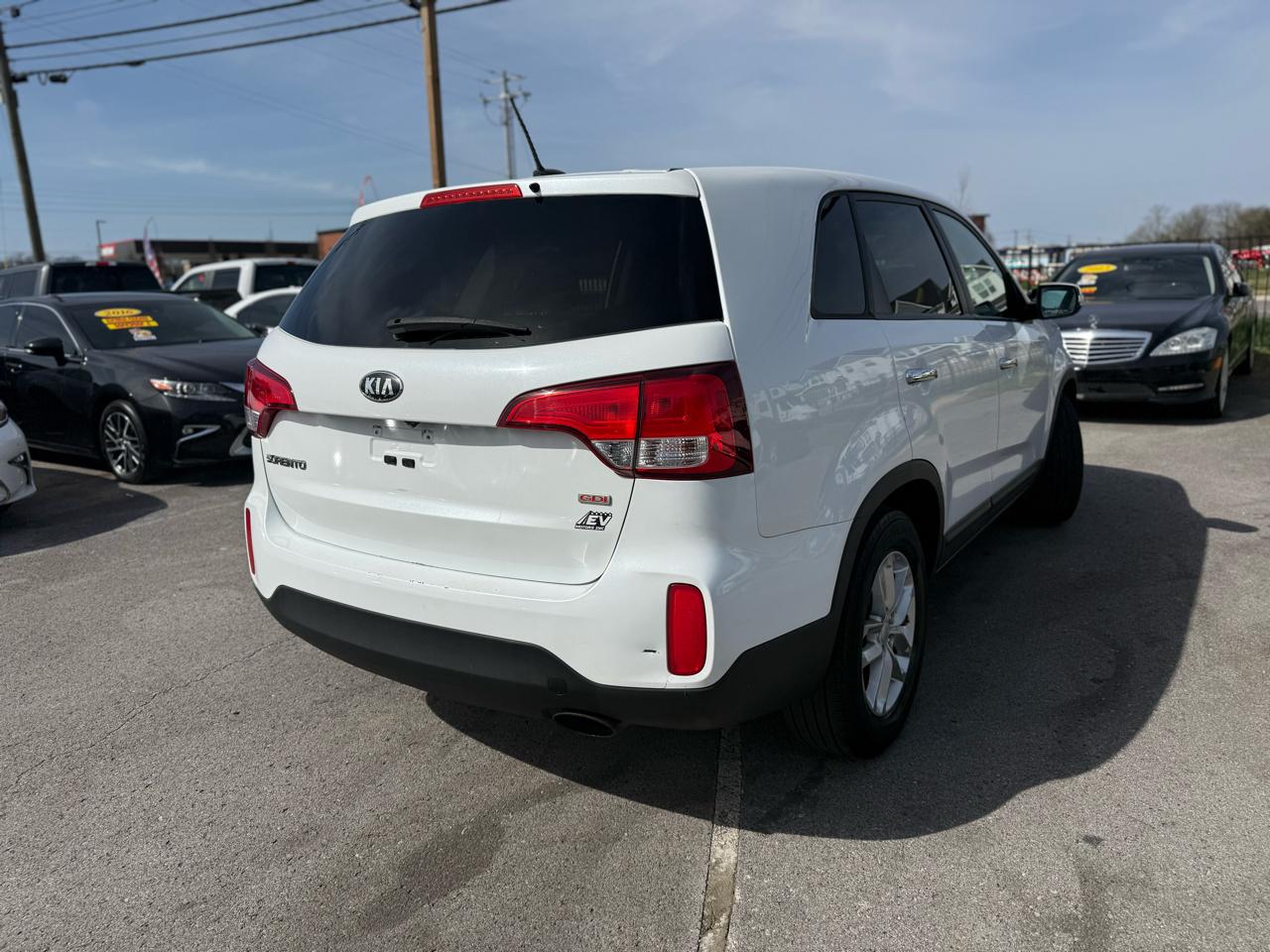 Kia Sorento LX 2WD 2015