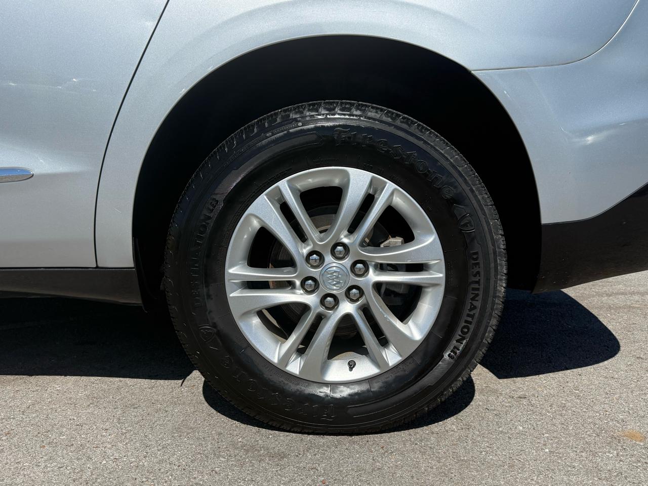 Buick Enclave Essence AWD 2021