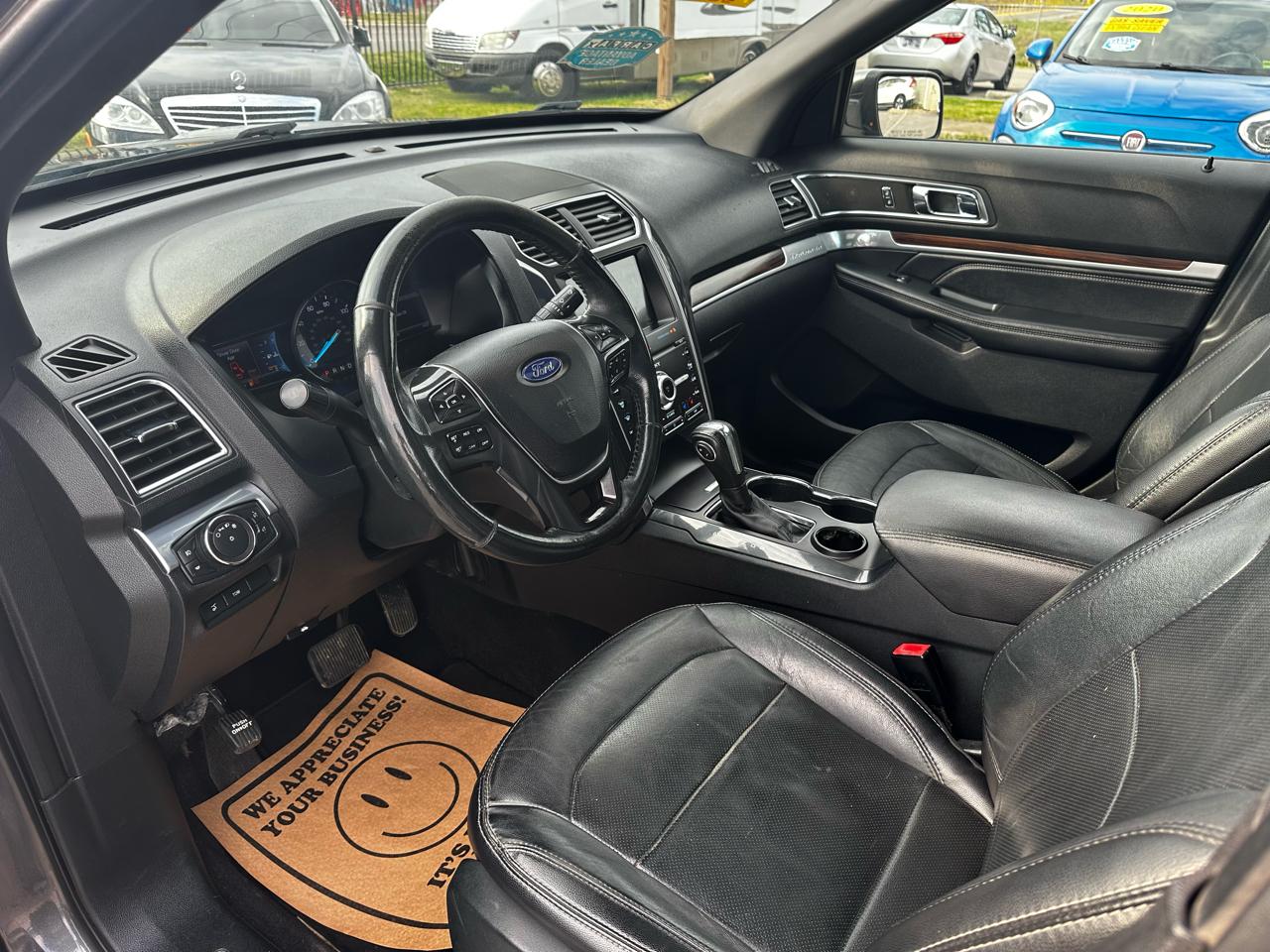 Ford Explorer Limited FWD 2019