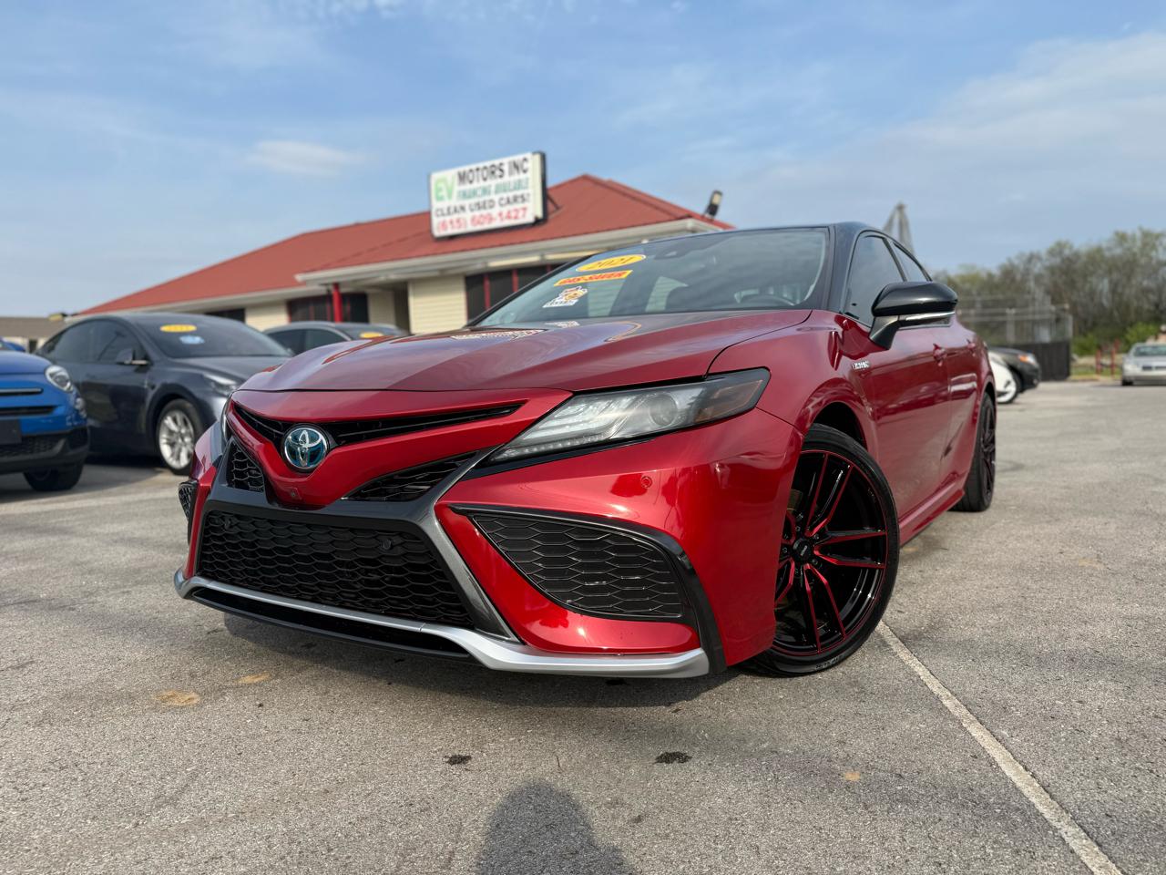 Toyota Camry Hybrid XSE 2021