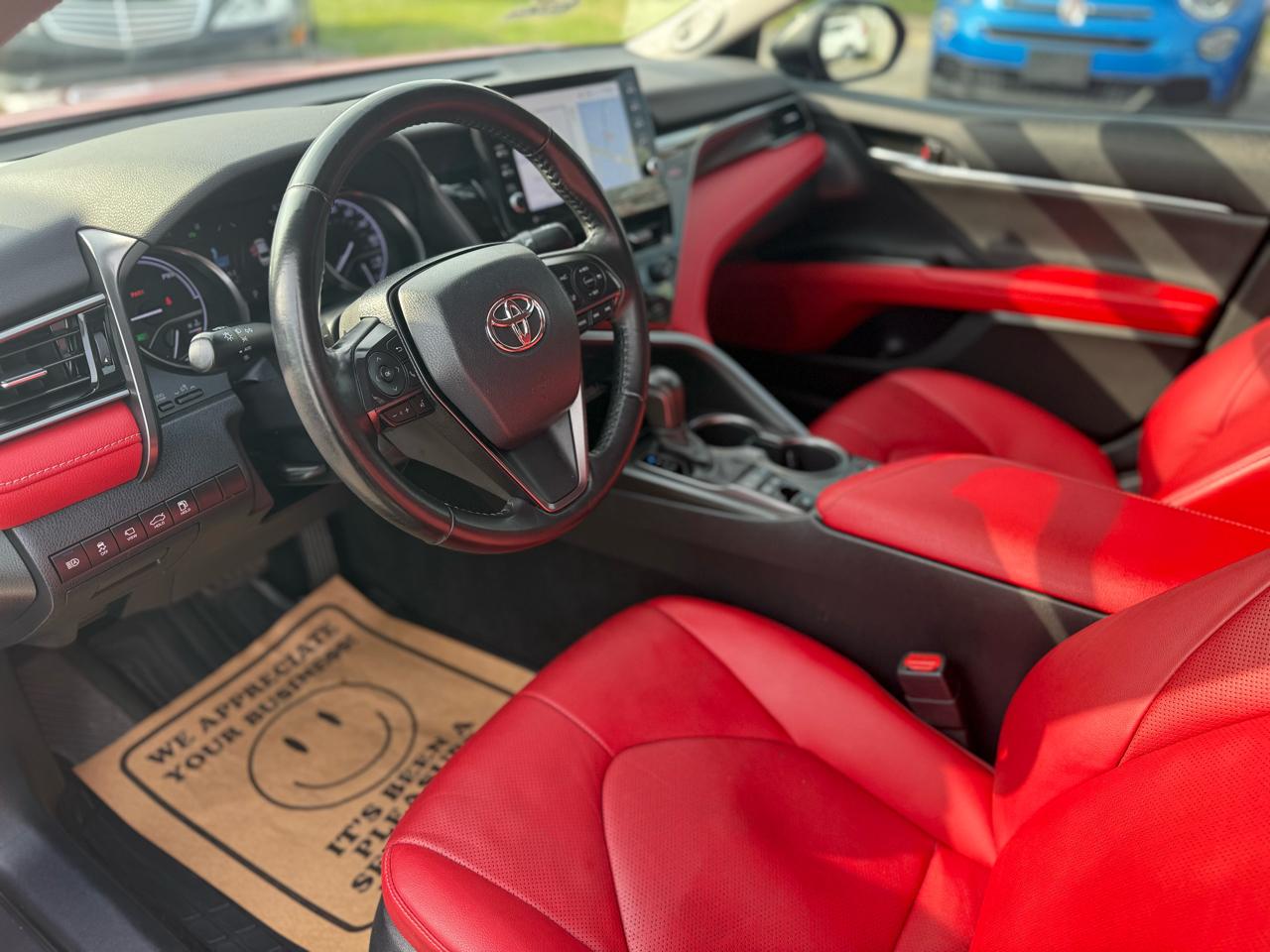 Toyota Camry Hybrid XSE 2021