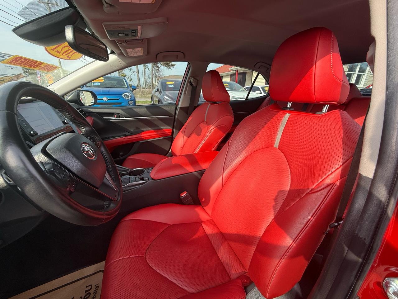 Toyota Camry Hybrid XSE 2021