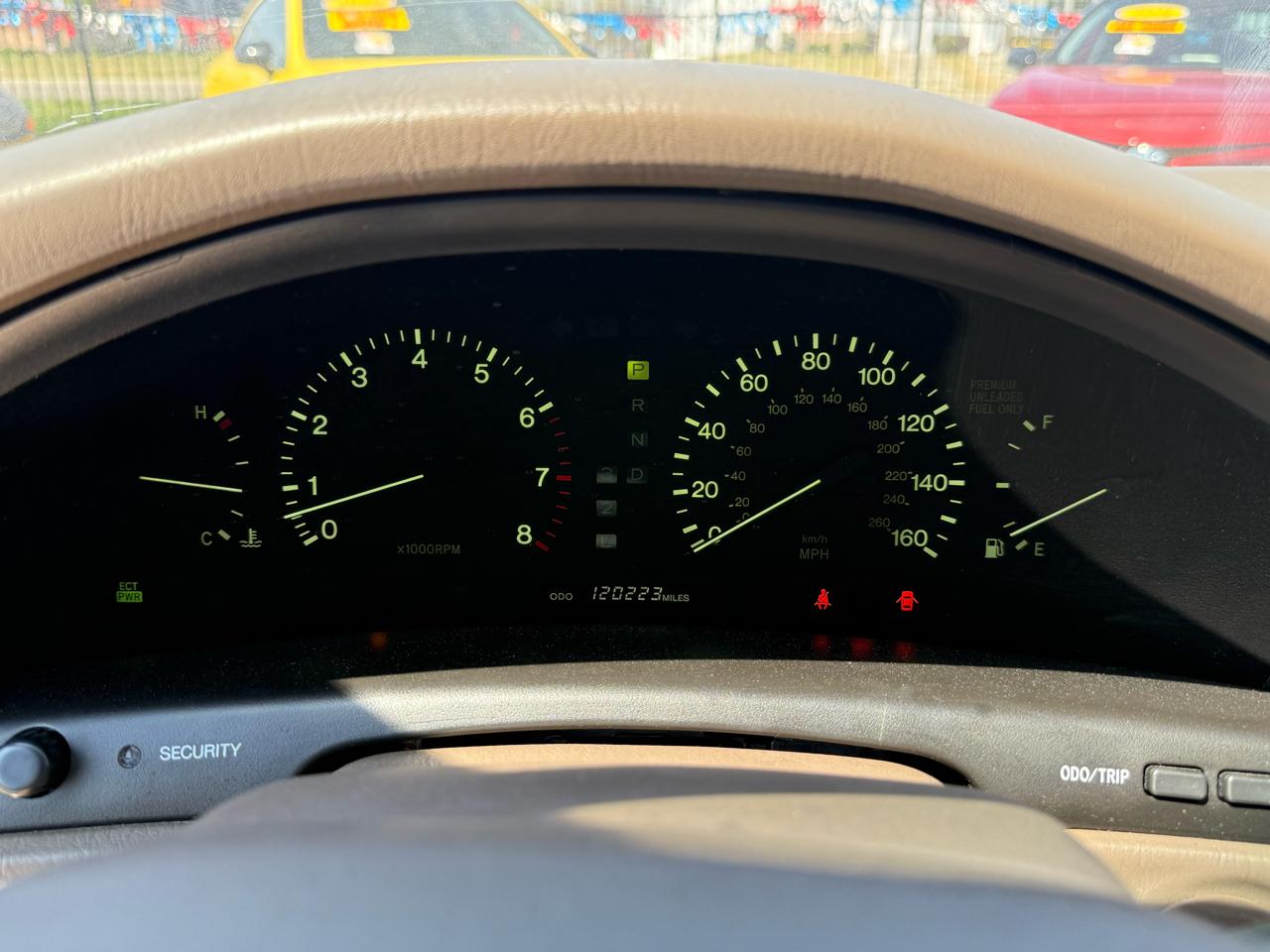 Lexus LS 400 Base 1996