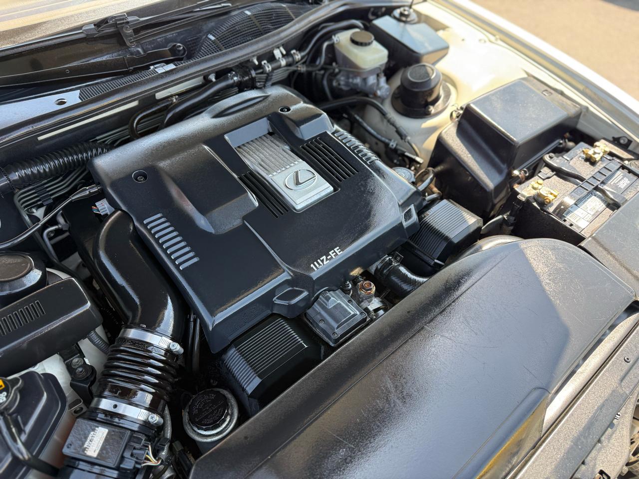 Lexus LS 400 Base 1996