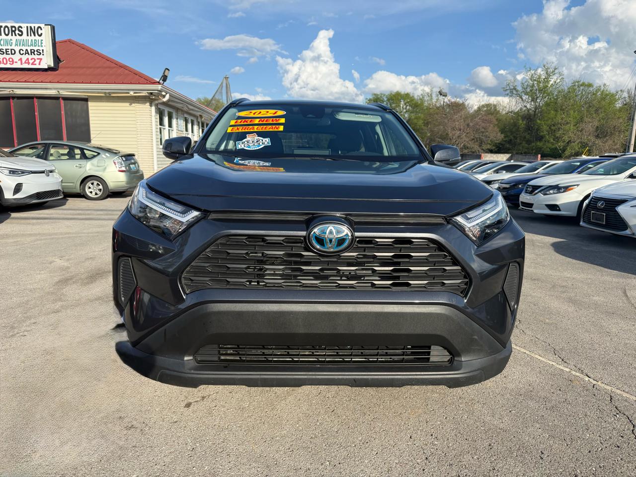 Toyota RAV4 Hybrid XLE 2024
