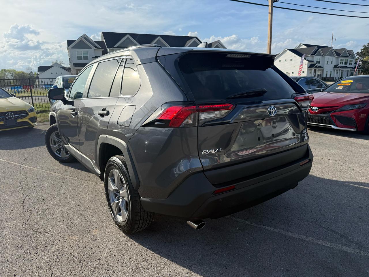Toyota RAV4 Hybrid XLE 2024