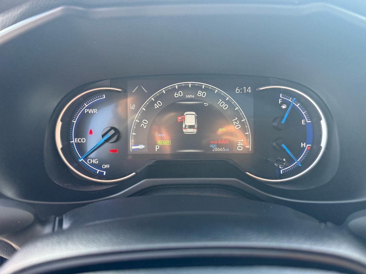 Toyota RAV4 Hybrid XLE 2024