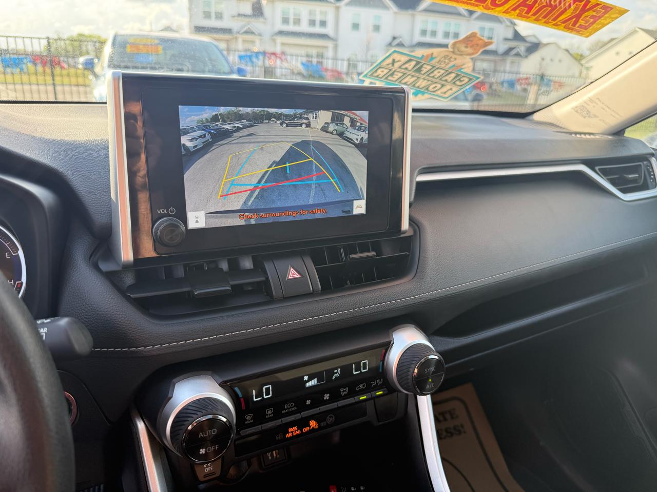 Toyota RAV4 Hybrid XLE 2024