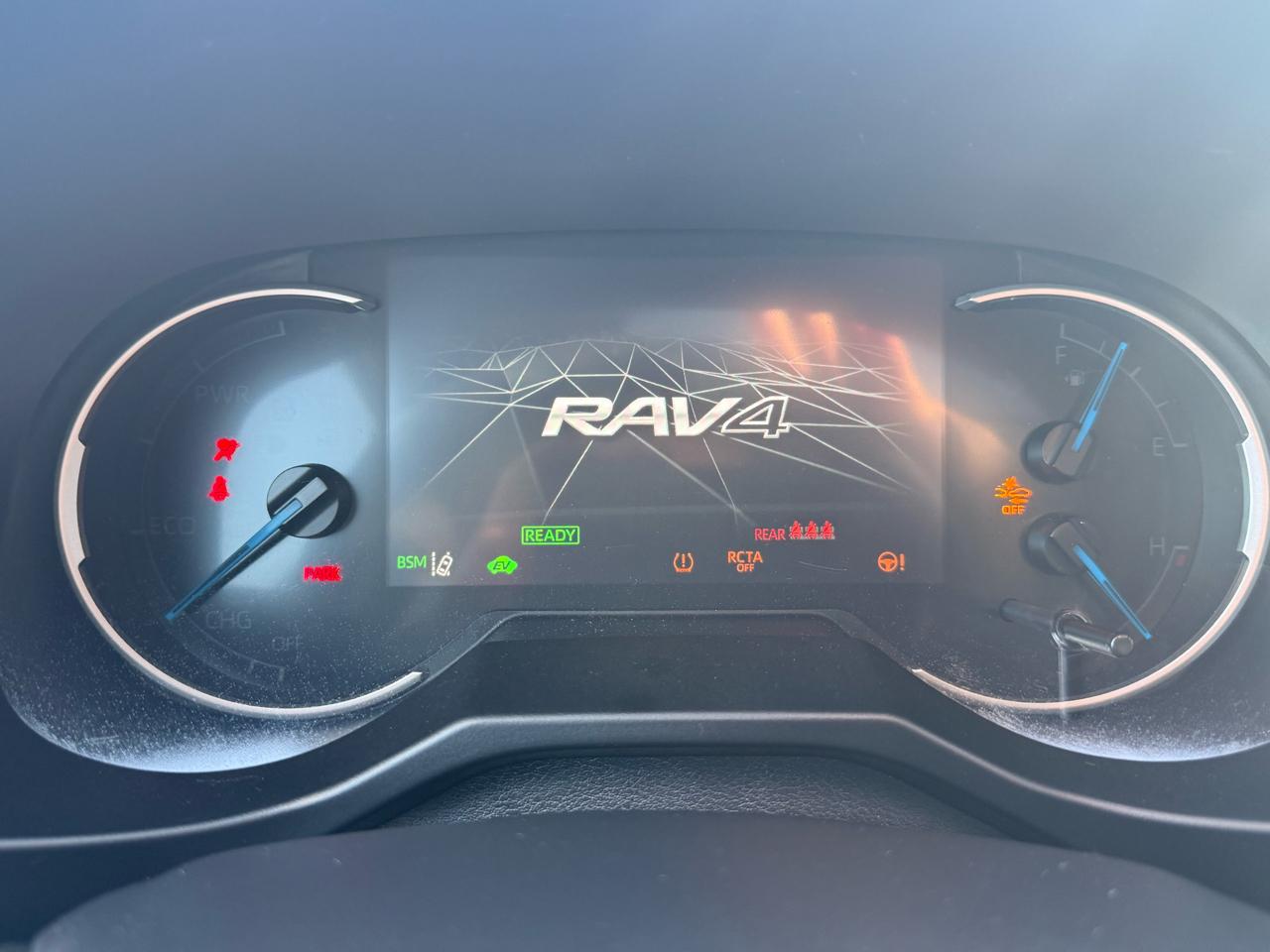 Toyota RAV4 Hybrid XLE 2024