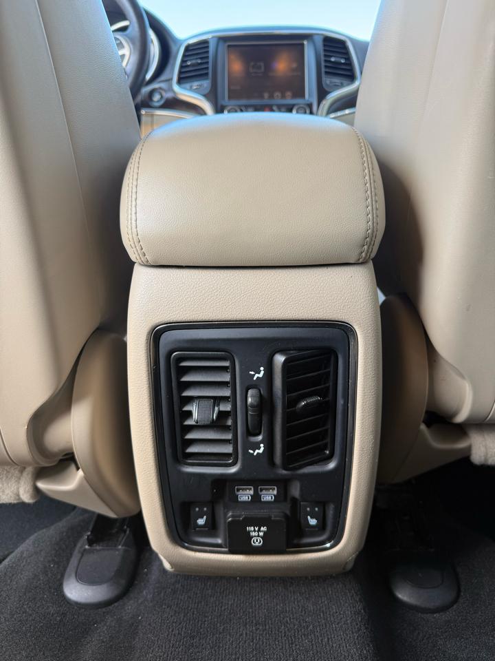 Jeep Grand Cherokee Limited 2WD 2014