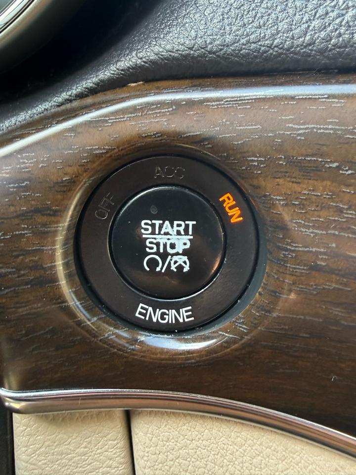 Jeep Grand Cherokee Limited 2WD 2014