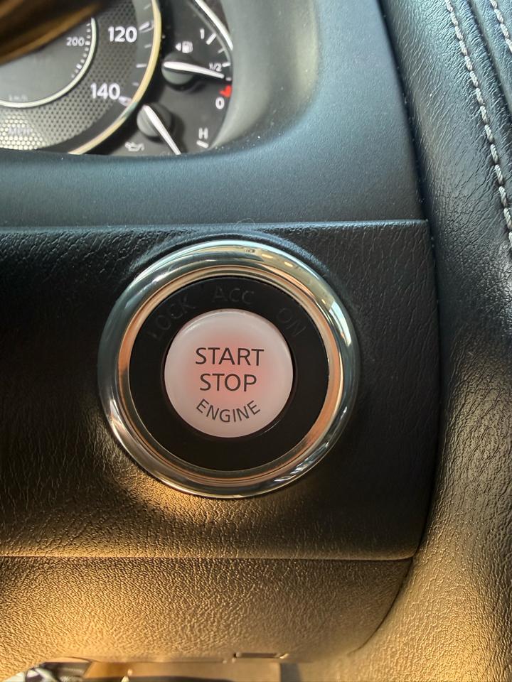 Nissan Armada Platinum 2WD 2017