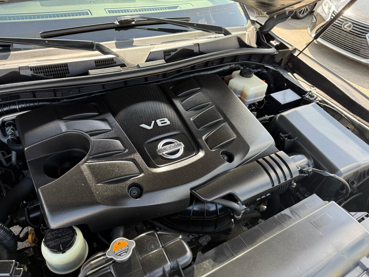 Nissan Armada Platinum 2WD 2017