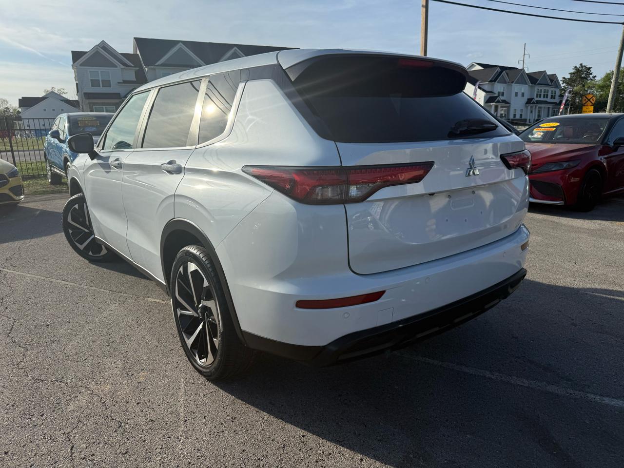 Mitsubishi Outlander ES 2WD 2022