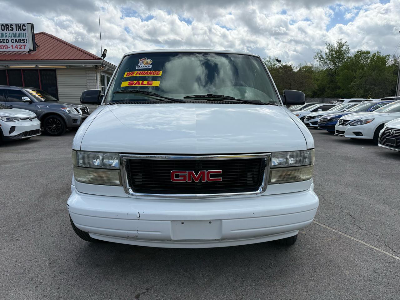 GMC Safari Passenger Van 2003
