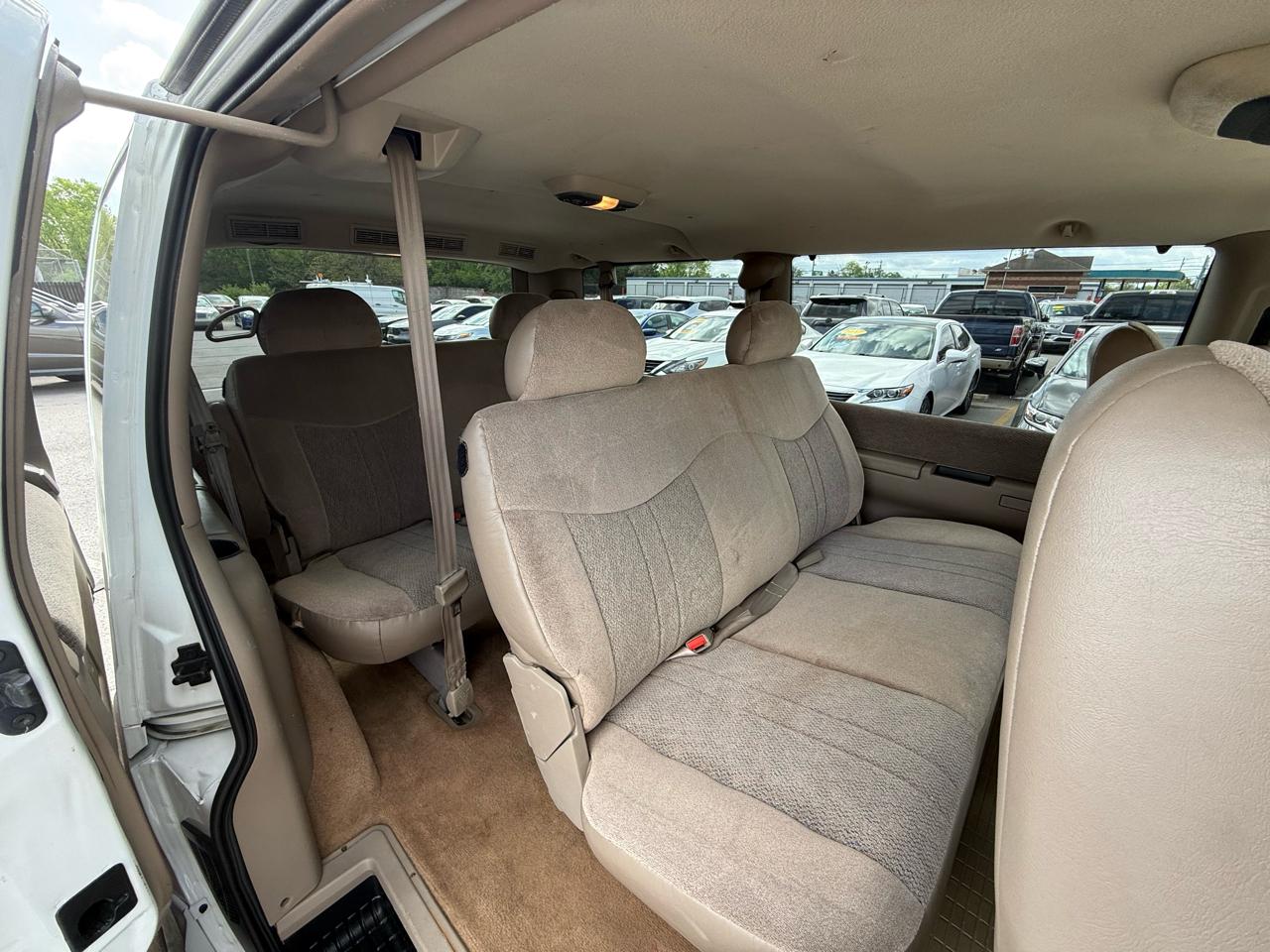 GMC Safari Passenger Van 2003