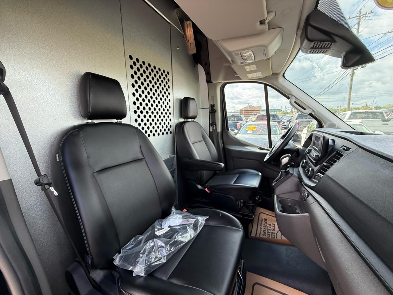 Ford Transit 250 Van High Roof w/Sliding Pass. 148-in. WB EL 2020