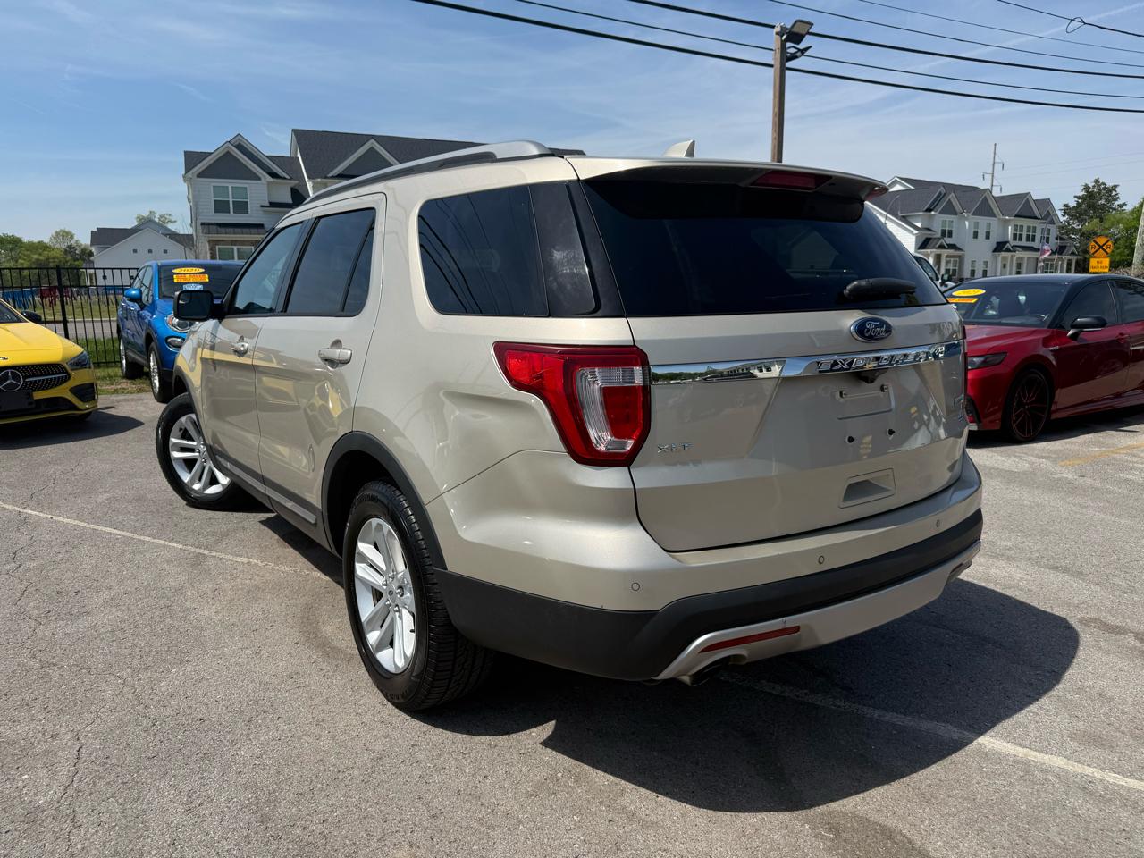 Ford Explorer 4dr XLT 2017