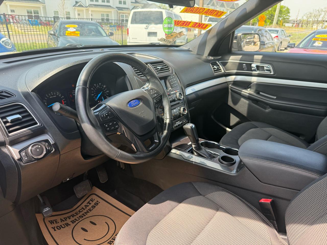 Ford Explorer 4dr XLT 2017