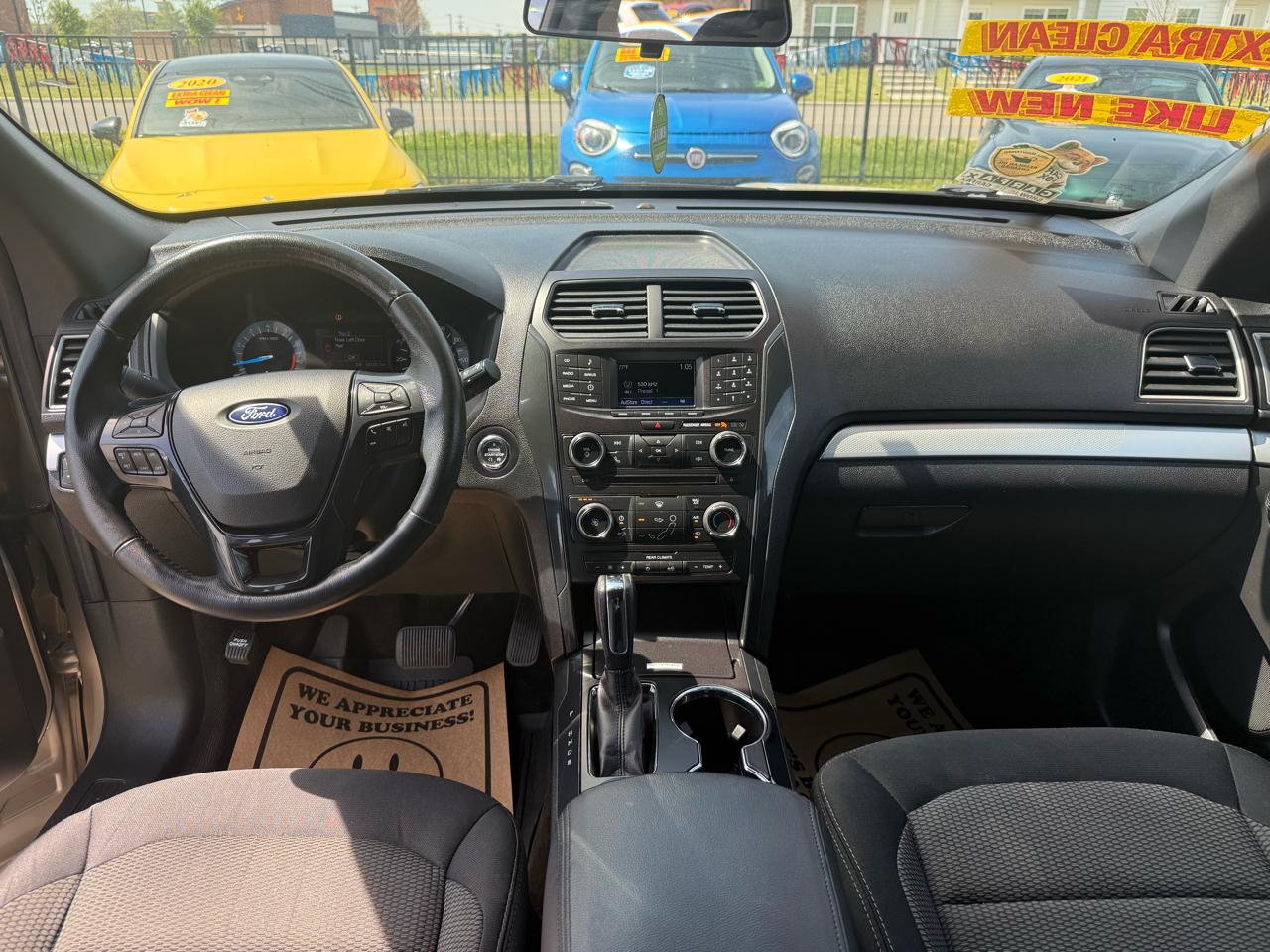 Ford Explorer 4dr XLT 2017