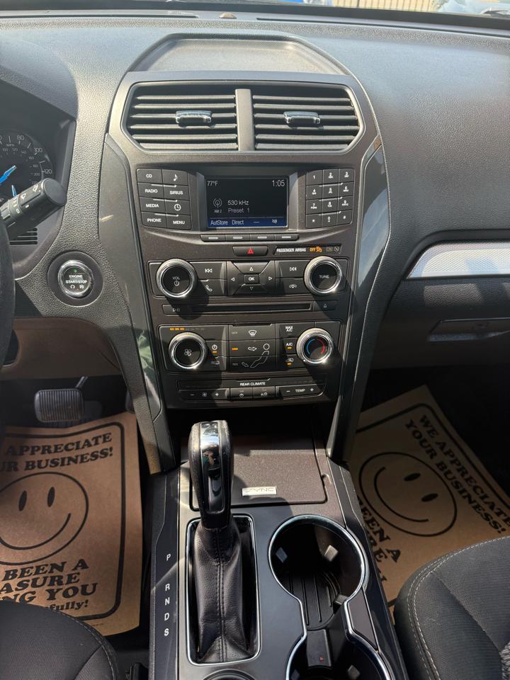 Ford Explorer 4dr XLT 2017