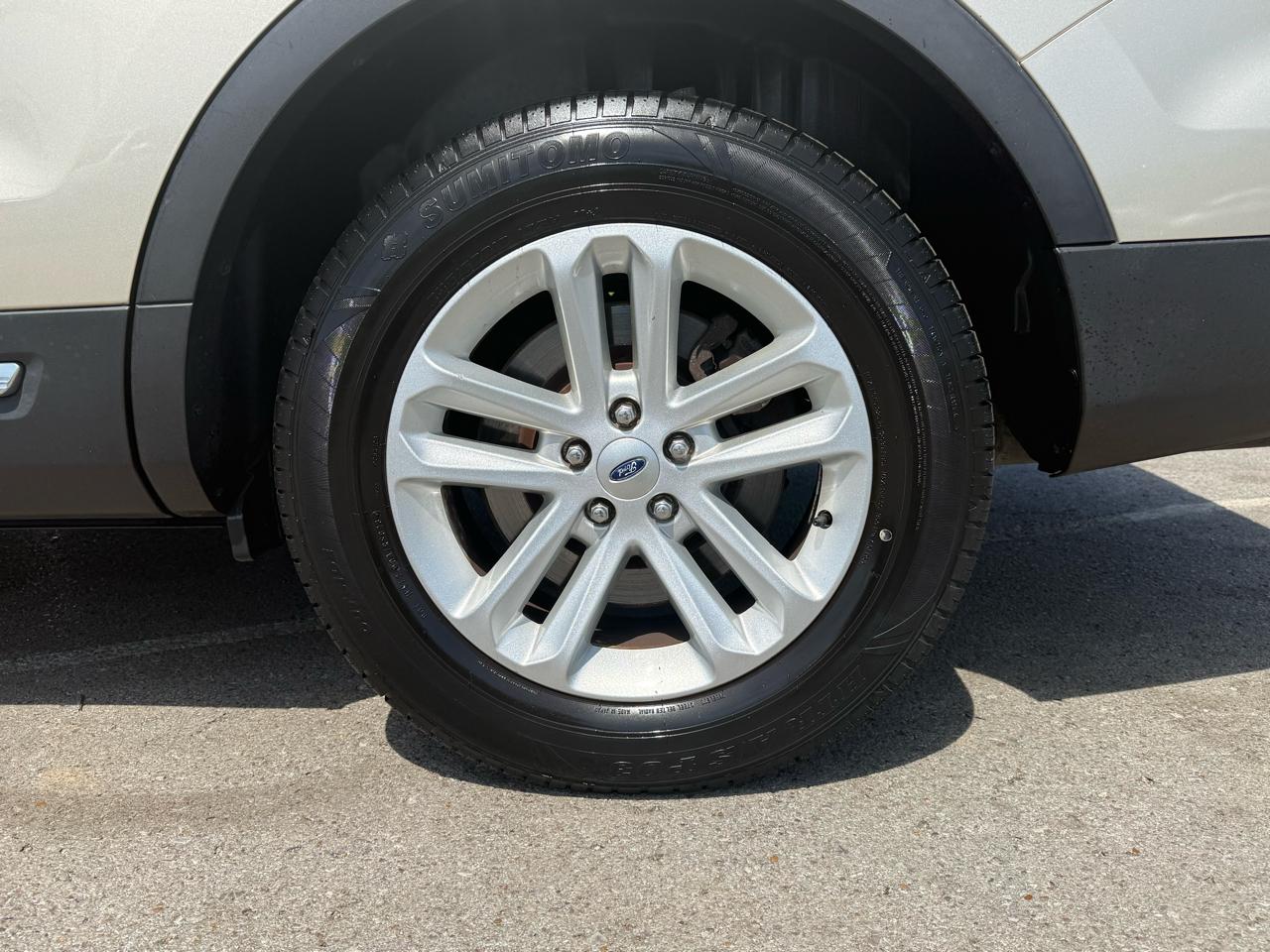 Ford Explorer 4dr XLT 2017